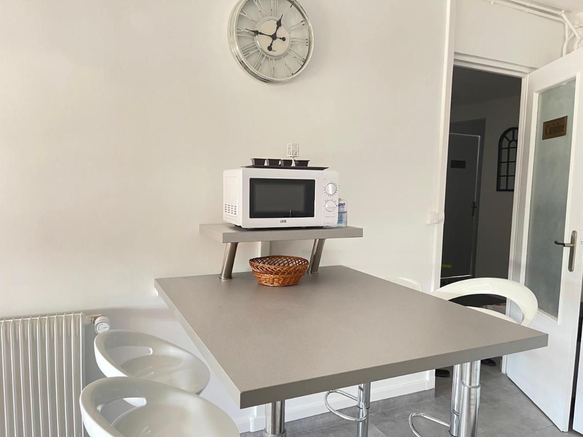 Votre Cocon Parfait A 9 Min D'Eurexpo Et 14 Min Groupama Daire Saint-Priest  Dış mekan fotoğraf