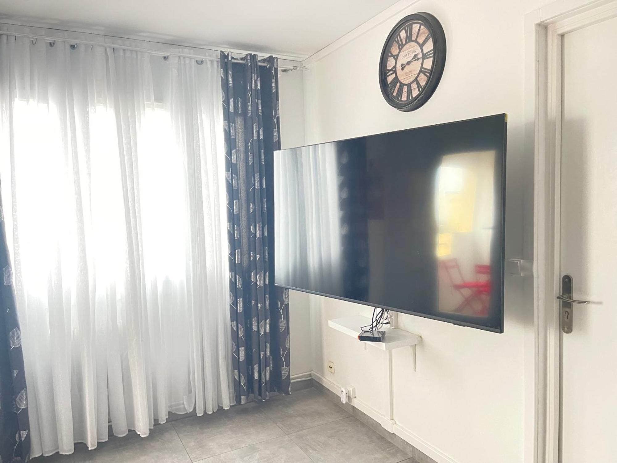 Votre Cocon Parfait A 9 Min D'Eurexpo Et 14 Min Groupama Daire Saint-Priest  Dış mekan fotoğraf