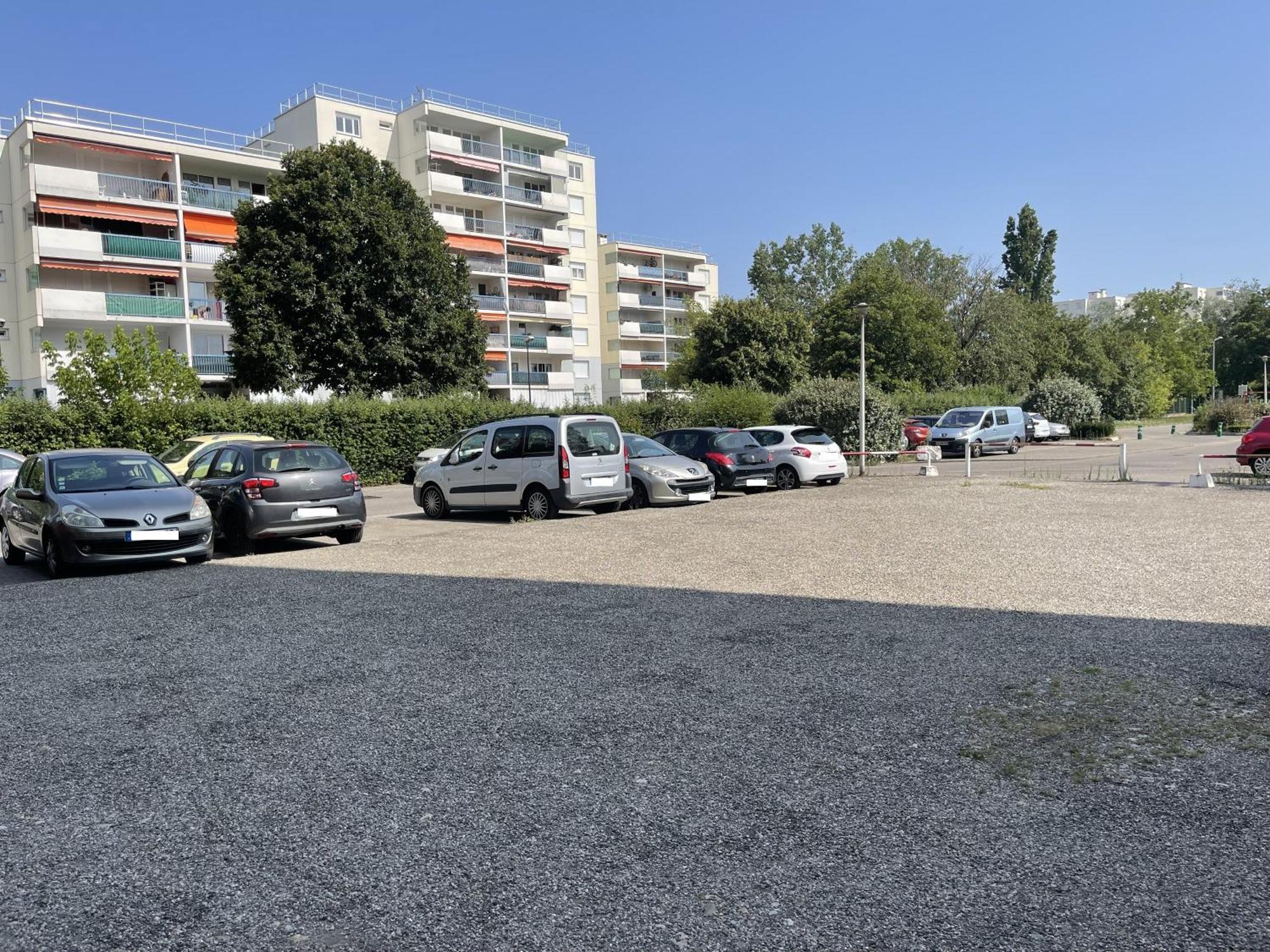 Votre Cocon Parfait A 9 Min D'Eurexpo Et 14 Min Groupama Daire Saint-Priest  Dış mekan fotoğraf